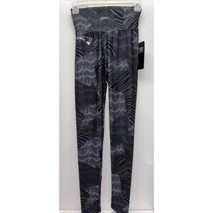 NWT Zubaz‎ Women's New England Patriots Tonal Black Patchwok Zebra Legging Small
